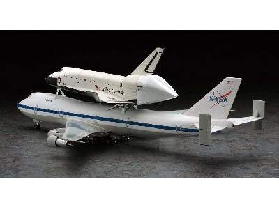 Space Shuttle Orbiter & Boeing 747 Limited Edition - image 3
