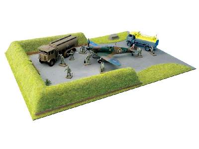 RAF Battle of Britain Airfield Set - image 2