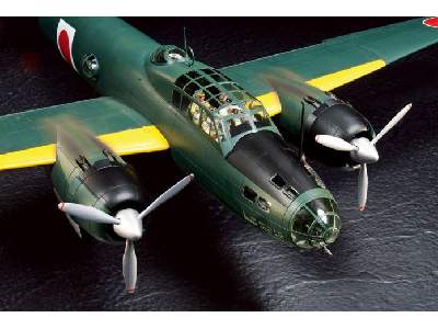 Mitsubishi G4M1 Model 11 - Admiral Yamamoto Transport w/17 Fig. - image 5