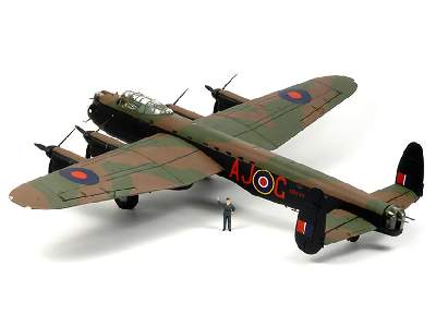 Avro Lancaster B Mk.III Sp. - B Mk.I Sp Grand Slam Bomber - image 3