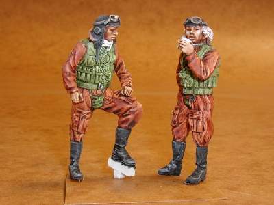 Japanese Navy pilots WW  II (2 fig.) - image 1