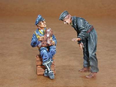 German pilot + mechanic WW II (2 fig.) - image 1