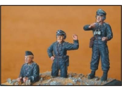 German Tank Crew (3 fig.) - image 1