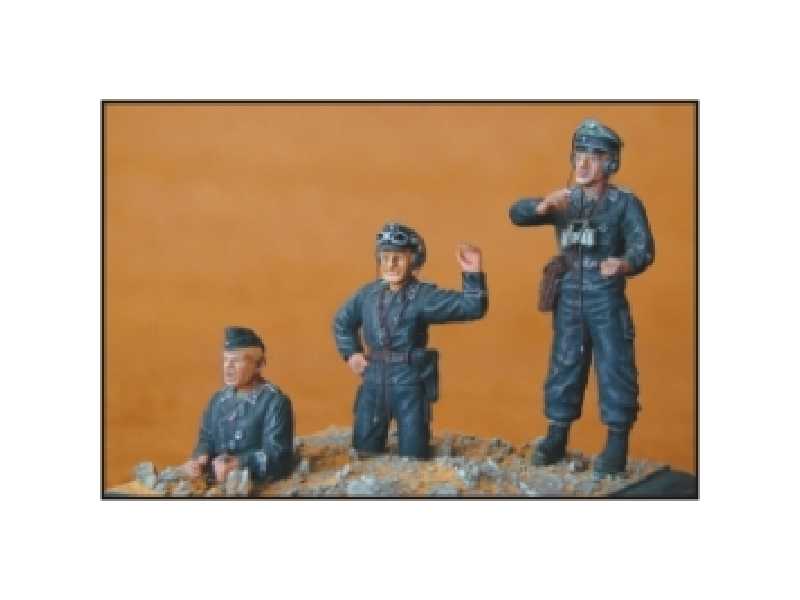 German Tank Crew (3 fig.) - image 1