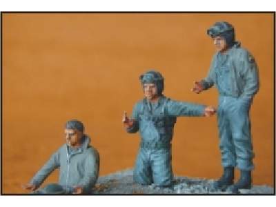 US Tank Crew (3 fig.) - image 1