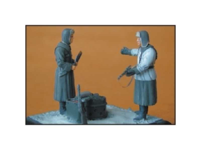 German Infantry Overcoat (2 fig.) - image 1