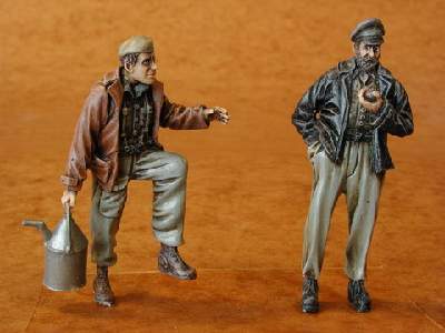 Railwaymen WW II, part I (2 fig.) - image 1