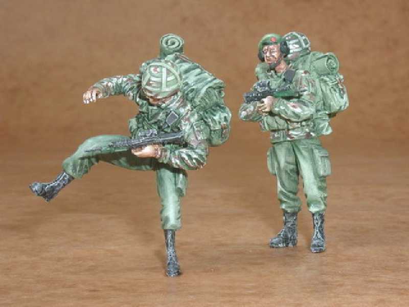 British modern soldiers part I. (2 fig) - image 1