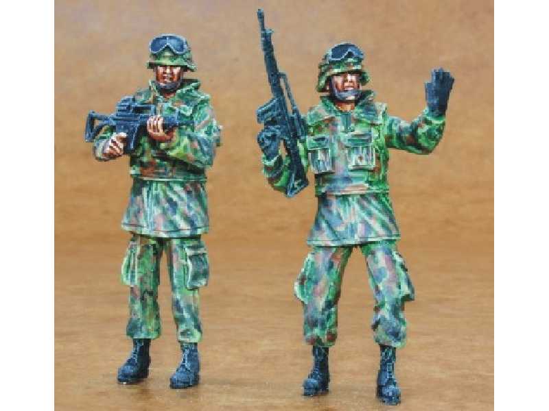 Bundeswehr Infantry (2 fig) - image 1