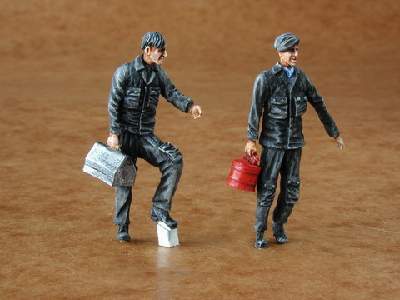 Warsaw Pact mechanics (2 fig.) - image 1