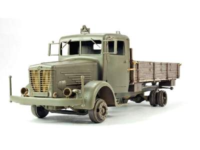 Bussing NAG L4500S German Military Truck - image 2
