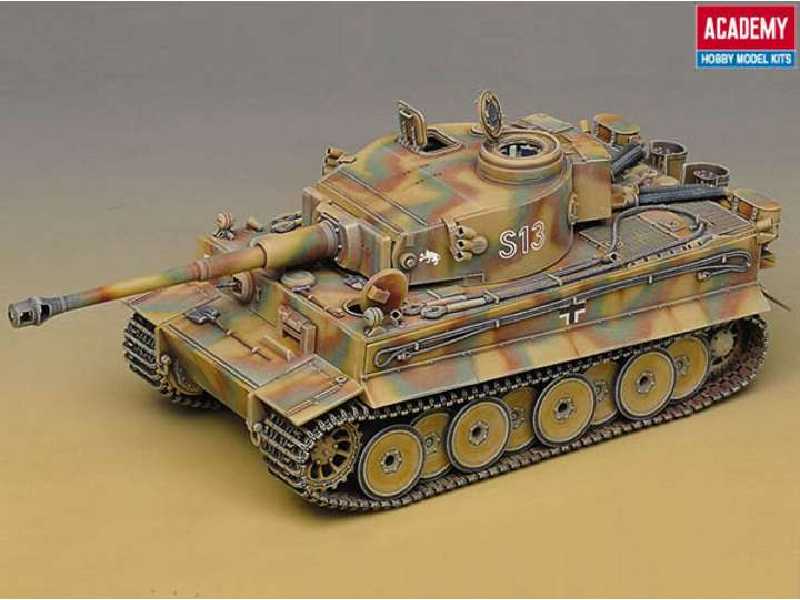 Tiger I Early Version w interior - image 1