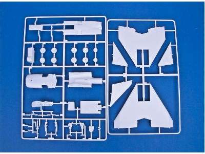 Stratos 4 TSR.2MS - image 3