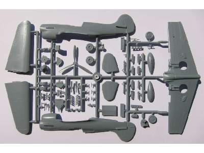 Curtiss P-40K-10-15 Kittyhawk III long tail - image 5