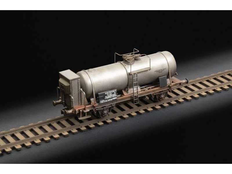 M TANK with brakeman s cab - image 1