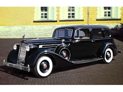 Packard Twelve (Model 1936) with Passengers - image 1