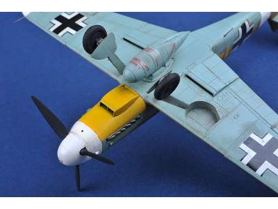 Messerschmitt Bf 109F-4/Trop - image 18