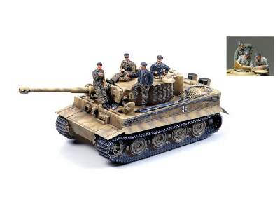 German Tiger I Late Version w/Ace Commander And Crew Set 8 Fig. - image 1
