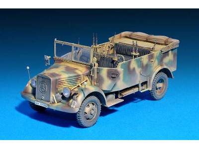 Kfz.70  MB 1500A German 4x4 Car w/Crew - image 7