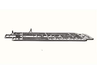 British Infantry Weapons - WW II era - image 5