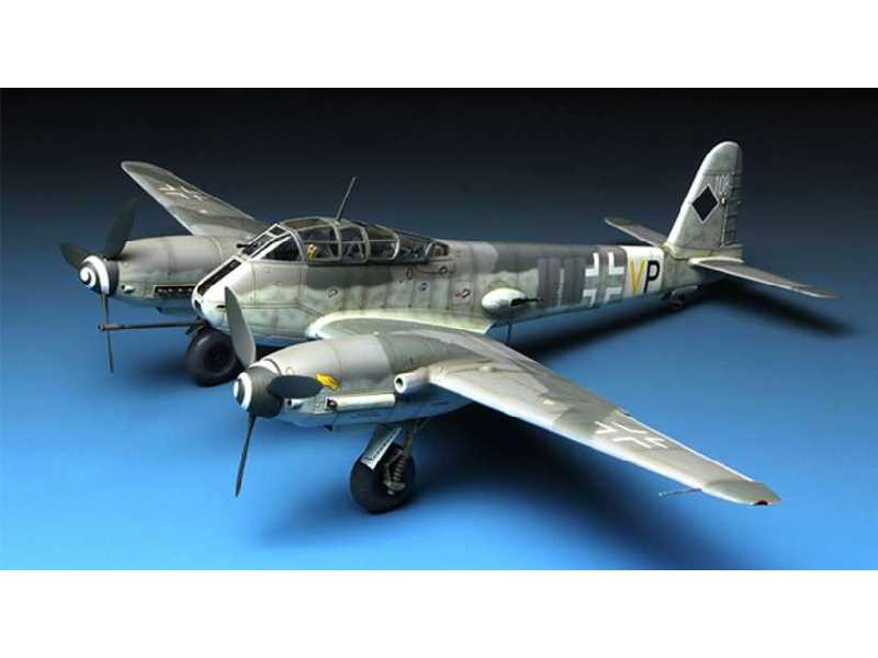 Messerschmitt Me-410B-2/U4 heavy fighter - image 1