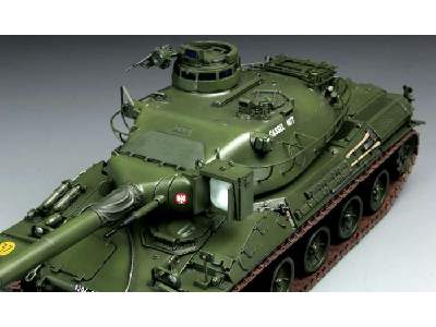 AMX-30B French Main Battle Tank - image 3