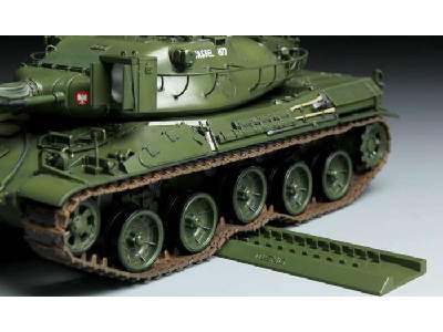 AMX-30B French Main Battle Tank - image 7