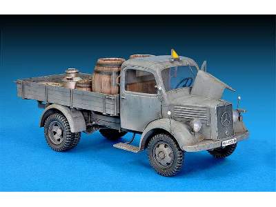 Mercedes-Benz L1500S German 1,5t Cargo Truck - image 9