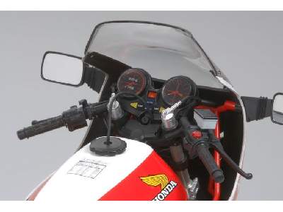 Honda CB1100R(B) - image 2