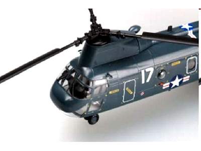 CH-46D Seaknight - image 5