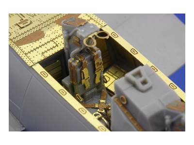 F-14A interior S. A. 1/72 - Hobby Boss - image 6