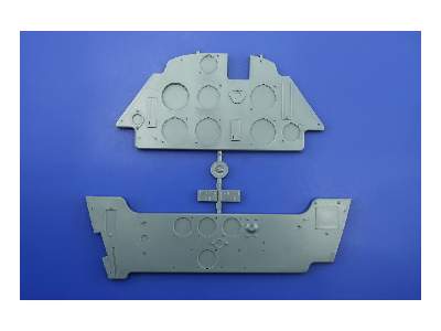 Bf 109E instrument panel 1/4 - image 3