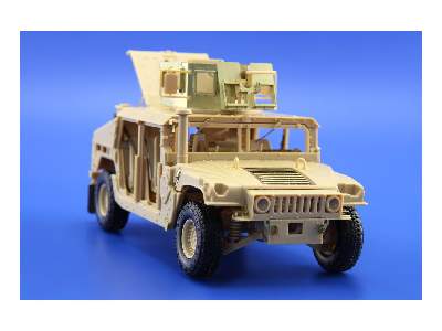 M-1151 EAC exterior 1/35 - Academy Minicraft - image 5