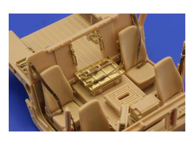 M-1151 EAC interior 1/35 - Academy Minicraft - image 2