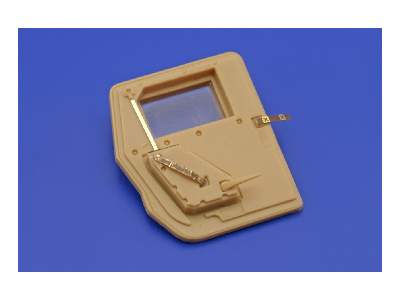 M-1151 EAC interior 1/35 - Academy Minicraft - image 13