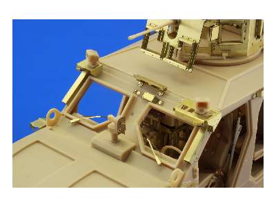 M-ATV MRAP exterior 1/35 - Kinetic - image 8