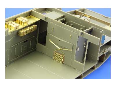 LVT-4 interior 1/35 - Afv Club - image 3