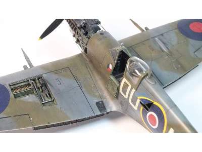 Spitfire Mk. IXc late version 1/48 - image 36
