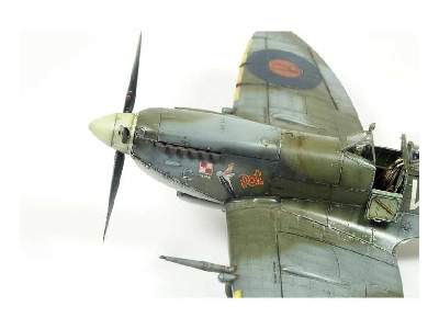 Spitfire Mk. IXc late version 1/48 - image 91