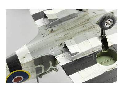 Spitfire Mk. IXc late version 1/48 - image 104