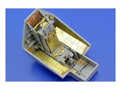 F-117 interior S. A. 1/32 - Trumpeter - image 3