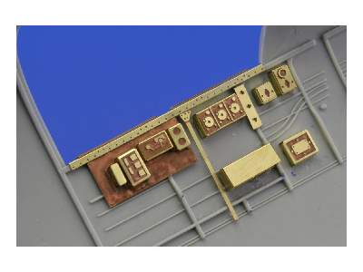 B-25J bomber cockpit interior S. A. 1/32 - Hk Models - image 5