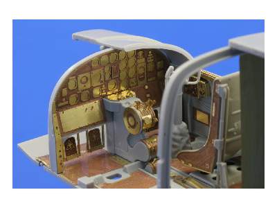 B-25J bomber cockpit interior S. A. 1/32 - Hk Models - image 9