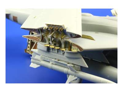 A-6 wing fold 1/48 - Kinetic - image 2