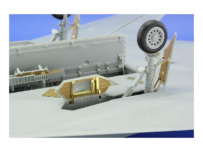 F-117 exterior 1/32 - Trumpeter - image 6