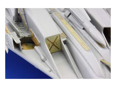 F-14A exterior 1/72 - Hobby Boss - image 7