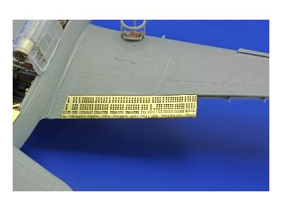 SB2C landing flaps 1/72 - Cyber Hobby - image 3