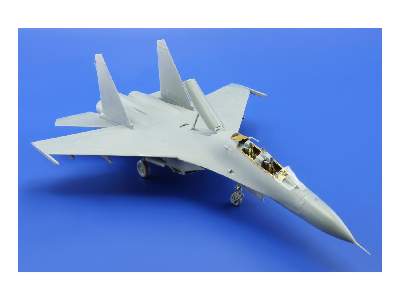 Su-27UB S. A. 1/72 - Trumpeter - image 11