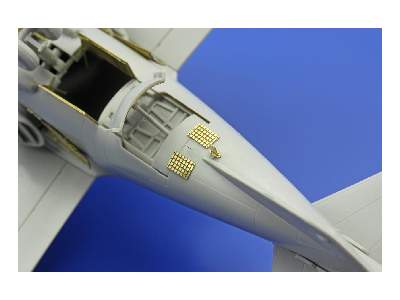 Sea Harrier FRS.1 S. A. 1/72 - Italeri - image 8