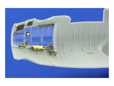 B-17F front interior 1/72 - Revell - image 3